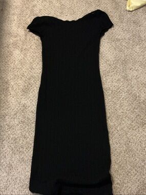 Women’s Black Off-Shoulder Knit Dress